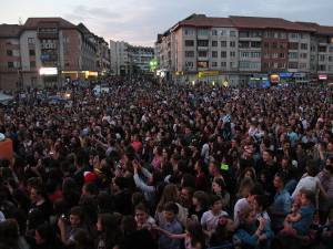 Zeci de mii de persoane au fost prezente la cel mai mare concert organizat în ultimii ani în Suceava