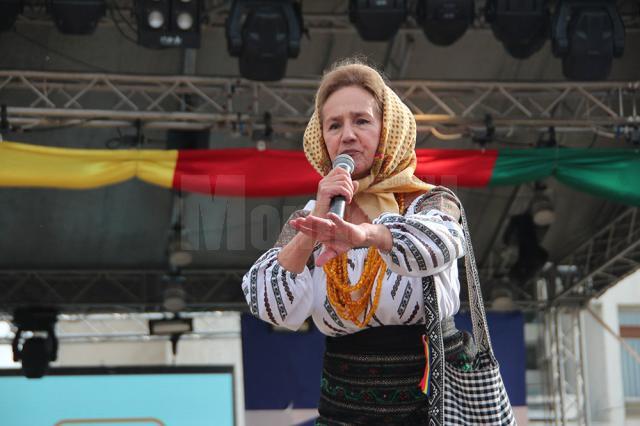 Sofia Vicoveanca a venit în faţa publicului sucevean cu melodii în primă audiţie