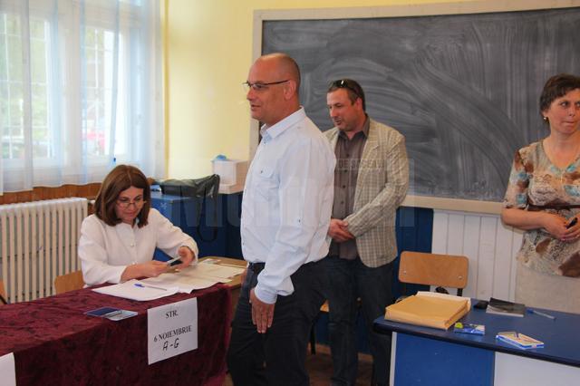 Alexandru Băişanu: „Am votat pentru europarlamentari care să reprezinte cu demnitate România şi interesele acestei ţări la nivel european”