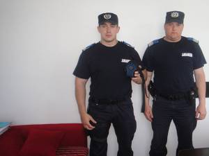 Plutonierul major Dan Căeriu şi sergentul major Alexandru Apăvăloaie