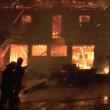 Un incendiu extrem de violent a mistuit o brutărie, o fostă moară şi o casă