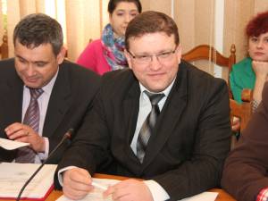 Demisia lui Isopescu urmează să fie aprobată în şedinţa de vineri, 30 mai 2014