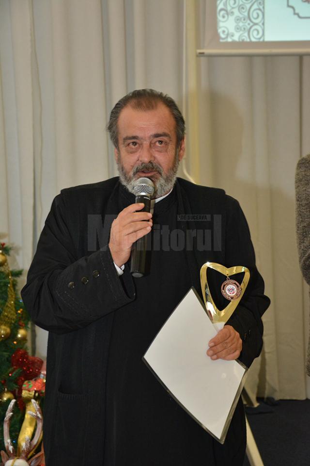 Preotul Mihai Negrea, din „Top 10 Suceveni”, a mai luat în grija sa câteva zeci de copii