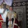 Slujba a fost oficiată de ÎPS Pimen, Arhiepiscopul Sucevei şi Rădăuţilor, împreună cu un sobor de preoţi şi diaconi