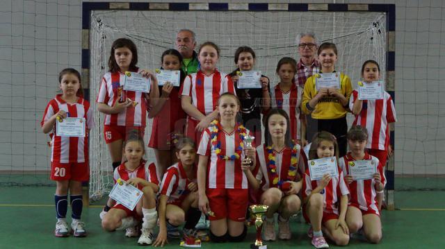 Echipa de minihandbal fete a LPS Suceava vrea un rezultat cât mai bun la Târgu Mureş