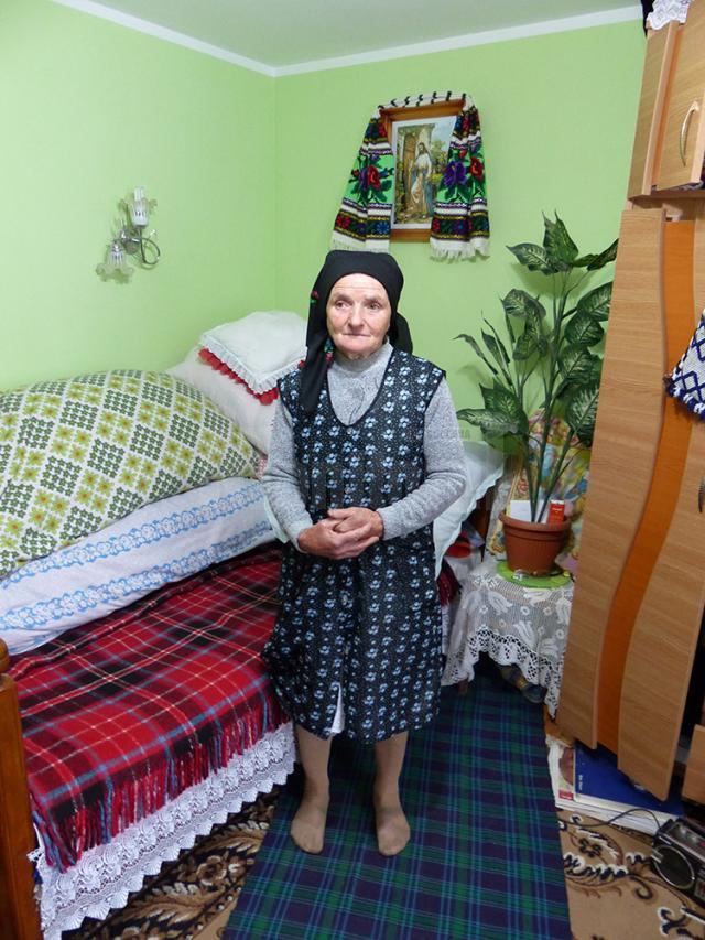 Maria Cociorvan, ieri, în casa ei de la Iaslovăţ