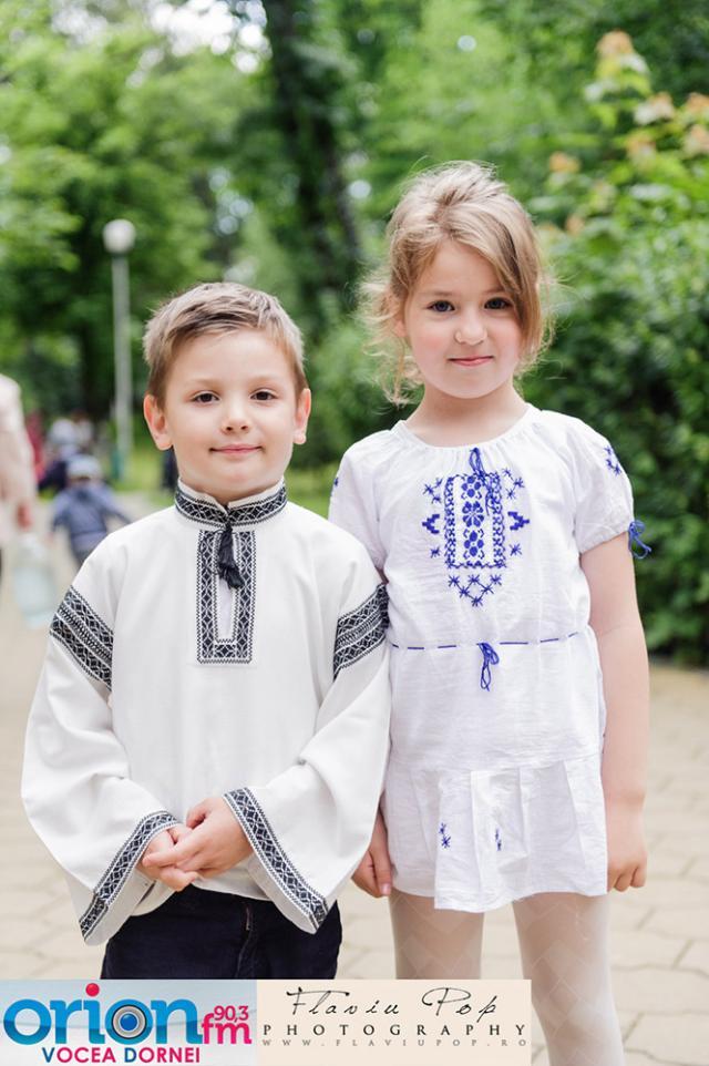 Ziua Internaţională a iei româneşti a fost marcată cu succes şi la Vatra Dornei. Foto: Flav POP