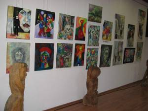 Expoziţia de pictură, grafică, sculptură şi artă decorativă „11 + 1 Elegii” poate fi vizitată până la finele săptămânii