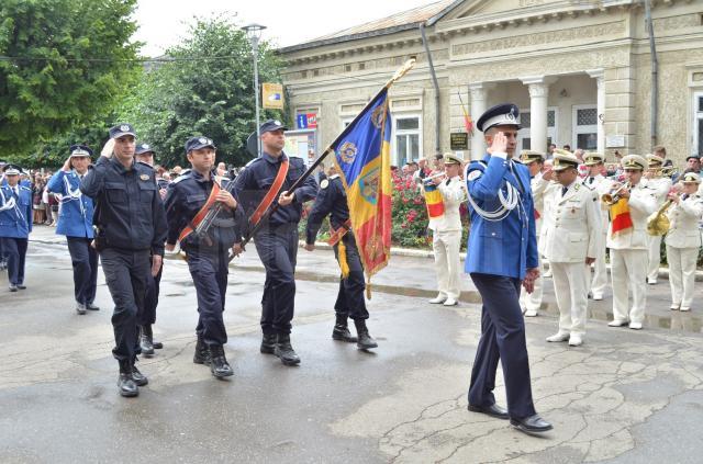 Ceremonie de absolvire la Şcoala Militară de Subofiţeri de Jandarmi Fălticeni