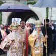 ÎPS Pimen, alături de Arhiepiscopul Tomisului, ÎPS Teodosie