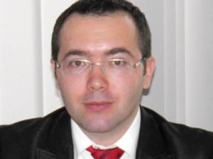 Mihai Moraru, directorul OJPDRP Suceava, a prezentat şi un raport cu privire la activitatea instituţiei în 2013