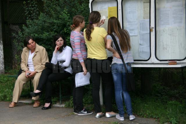 11 elevi din judeţ vor fi recompensaţi cu premii în bani de Guvernul României