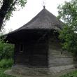 Biserica de lemn de la Băneşti ar putea fi amplasată în incinta Muzeului Satului Bucovinean