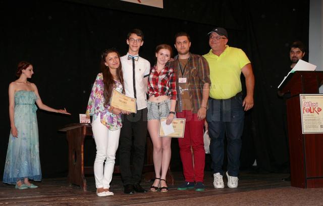 Premiul Asociaţiei “Fair Play”, oferit de Sorin Poclitaru, a ajuns la Grupul „Noi Doi” şi la Grupul “Zări”