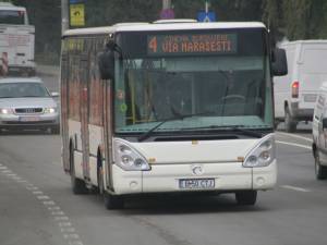 Bătrână accidentată grav de un autobuz, pe o trecere de pietoni din Suceava