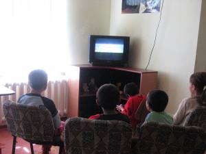 Copii care stau temporar în Centrul de primire minori în regim de urgenţă