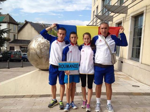 Andrei Leancă, Daniel Mihăescu, Alina Paula Vântu şi antrenorul Cristian Prasneac