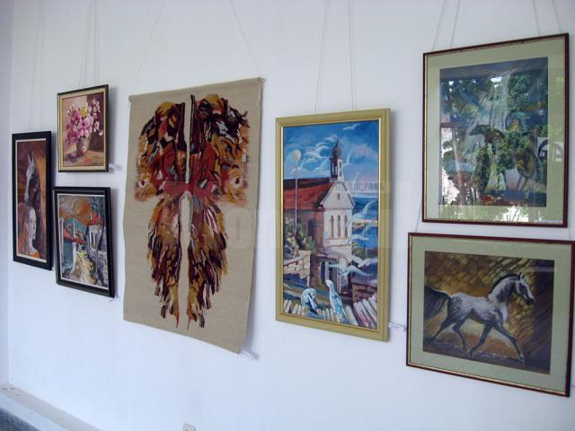 Expoziţia de desen, pictură şi artă decorativă cu genericul „Generaţii”