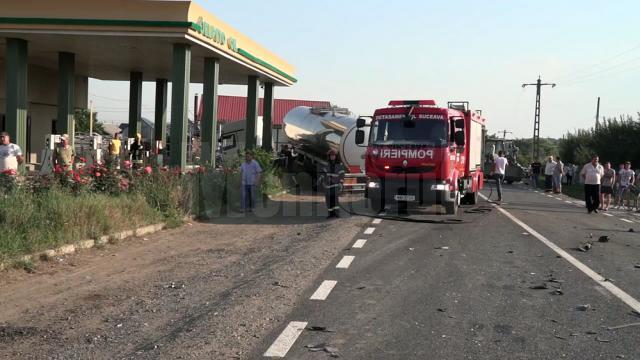 Autocisterna a trecut la aproape un metru de una dintre pompele de alimentare cu carburant din incinta benzinăriei