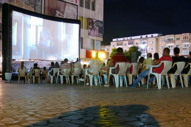 Caravana TIFF a adus trei filme de succes la Fălticeni