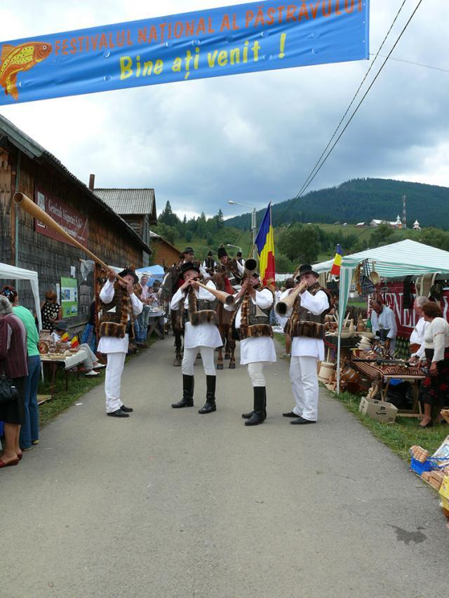 Festivalul Naţional al Păstrăvului din comuna-muzeu Ciocăneşti va avea loc la mijlocul lunii august 2014