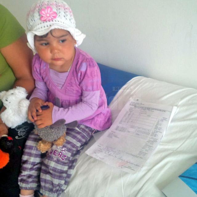 Rebeca Mariana Matei, în vârstă de 2 ani, din Şerbăuţi, are nevoie urgent de o operaţie de reparare a inimii