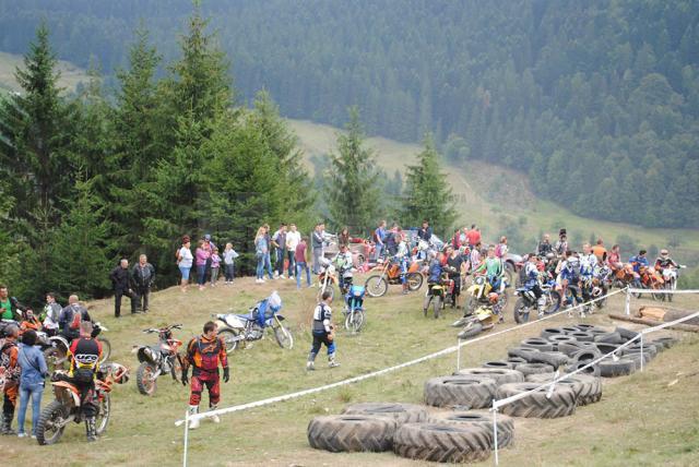 Prima ediţie a Bucovina Enduro a avut loc în 2013 în munţii de la Prisaca Dornei şi Câmpulung Moldovenesc