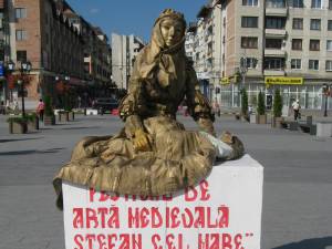 Festivalul de artă medievală va fi promovat în Suceava cu ajutorul unor statui vii