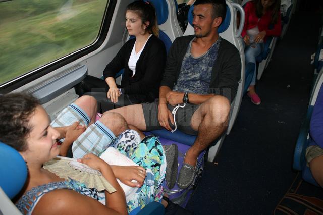 De regulă, aceste vagoane circulă de la Suceava la Paşcani sau până la Iaşi, pe trenurile folosite preponderent de navetişti şi elevi