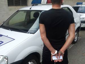 Ionuţ B., de 27 de ani, este acuzat de 15 infracţiuni săvârşite pe teritoriul statului italian