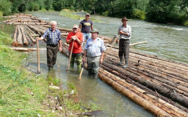 Vasile Morari, Vasile Moroşan, Petru Cântea, Savu Rusu şi Nicuşor Hodiş au dorit să păstreze tradiţia plutăritului