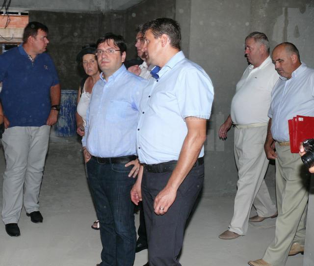 Lucrările la noul spital din Fălticeni au fost inspectate ieri de ministrul Sănătății
