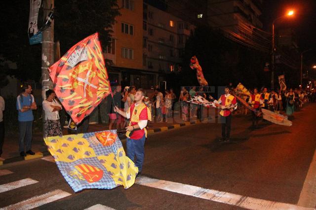 Parada cu făclii a Festivalului de Artă Medievală „Ştefan cel Mare”