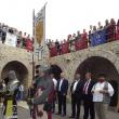 Salve de tun şi defilări ale cavalerilor din toată ţara, la deschiderea oficială a Festivalului Medieval 2014