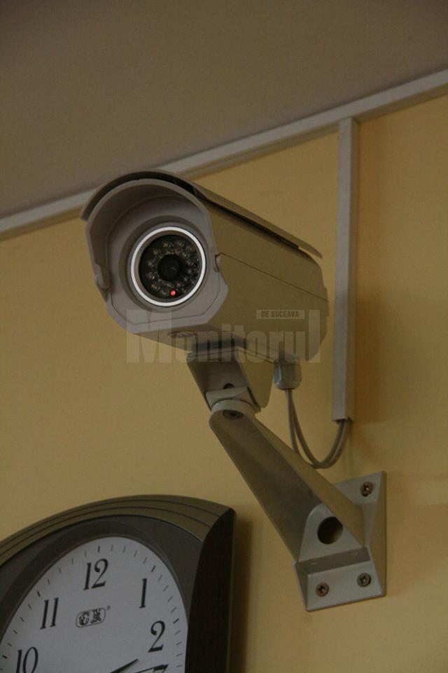 Toate centrele de examinare şi evaluare din judeţ sunt dotate cu aparatură de supraveghere video