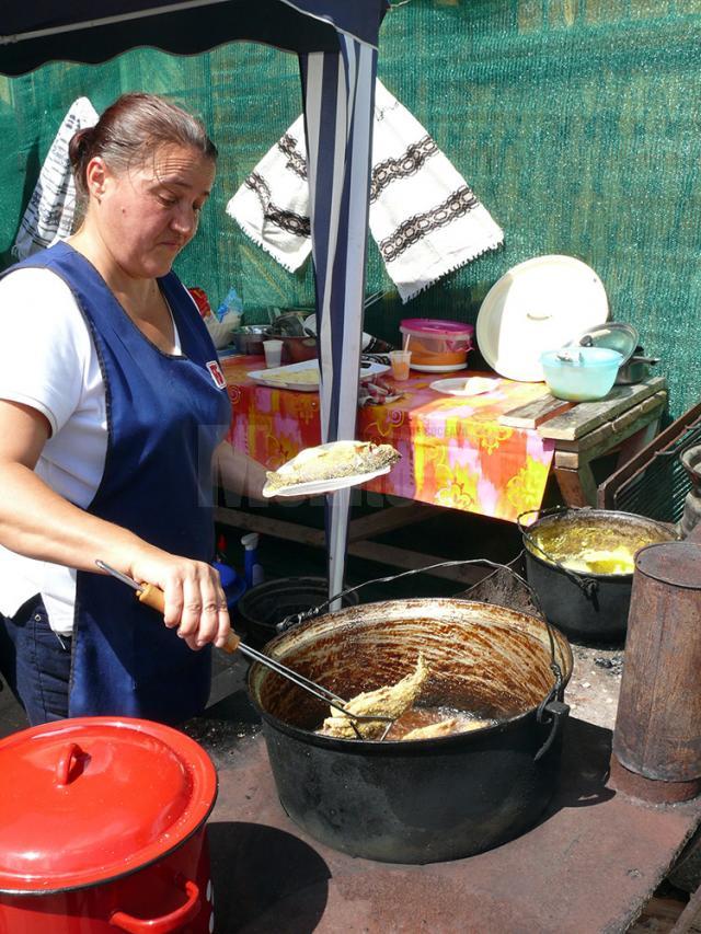 Festivalul Naţional al Păstrăvului a atras mii de turişti din ţară şi străinătate