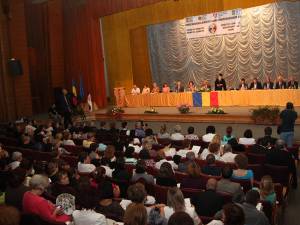 Congresul se desfăşoară la Suceava, Cernăuţi, Chişinău şi Eforie Sud, în perioada 21-28 august, şi reuneşte aproape 1.000 de cadre didactice