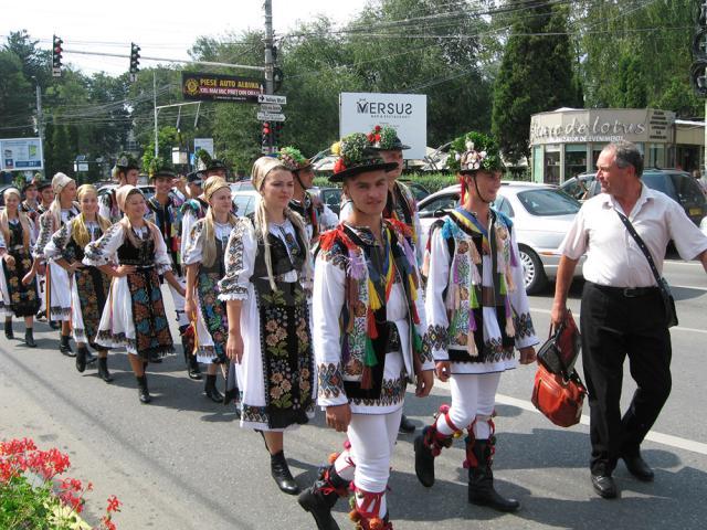 Deschiderea Festivalului-Concurs Interjudeţean de Folclor Bucovinean „Friedrich Schwartz”