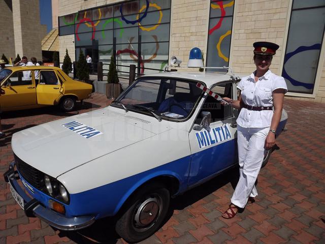 Maşina Miliţiei, una din atracţiile expoziţiei Fabricat in Romania