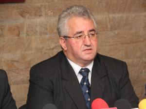 Ion Lungu: „Începând de luni (n.r. - ieri) voi vizita toate unităţile de învăţământ din municipiul Suceava, să văd care este starea generală”