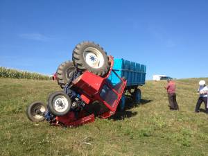 Sfârşit tragic pentru adolescentul strivit de roata unei remorci de tractor