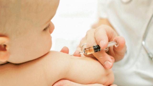 Pentru vaccinarea celor 519 copii rămaşi neimunizaţi din lipsa vaccinului, spitalul are doar vaccin BCG. Foto: realitatea.net