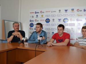 Antrenorul Petru Ghervan şi jucătorii pe care îi pregăteşte merg la Bucureşti cu un moral bun