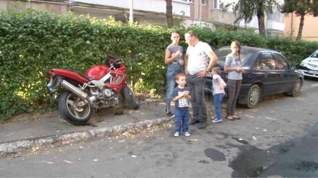 Motociclistul a fost rănit grav într-un accident rutier petrecut în cartierul Zamca, pe strada Ion Neculce