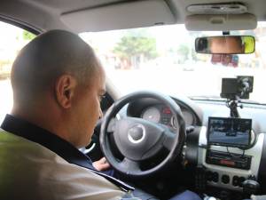 Un şofer aflat volanul unui BMW a fost înregistrat de radar cu 194 de kilometri la oră pe drumul E 85, pe raza satului Roşiori