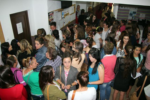 Femeile prezente la bursa de la Suceava au fost în majoritate tinere