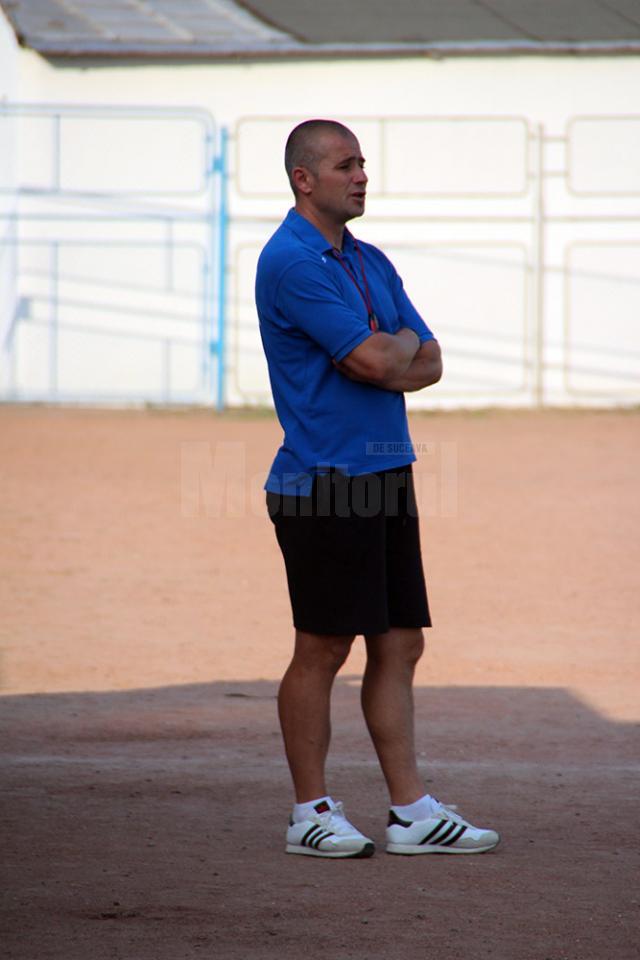Antrenorul Dănuţ Mândrilă are motive de bucurie după succesul răsunător înregistrat de echipa sa