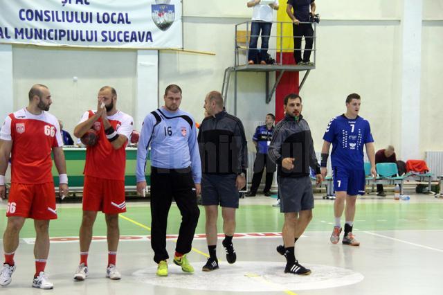 Handbaliștii suceveni au pierdut meciul de acasă cu Dinamo pentru că ambulanța n-a ajuns la sală