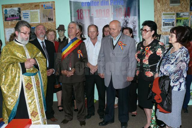 Biblioteca sătească „Mihai Leonte” şi Muzeul Sătesc, inaugurate ieri în satul Petia