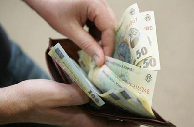 Salariul mediu net în judeţul Suceava este cu 500 de lei mai mic decât salariul mediu net din România